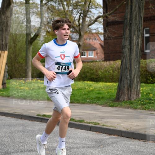 12.04.2026 - 45. Internationalen Wilhelmsburger Insellauf J. Mangold http://msf.ph/oto/9513190 12.04.2026 13:08:05 Ziel 5320, 5568, 4161, 5753, 4218, 4199, 5220, 3070, 4736, 4149, 4912, 4300, 3135, 3795, 5215, 4940, 4454, 4046, 4824, 5548, 5547, 4640, 5231, 5306, 3896, 4967, 4967, 2436, 2045, 3745, 2046, 4102, 5795, 4860, 5313, 5027, 5093 meine-sportfotos.de