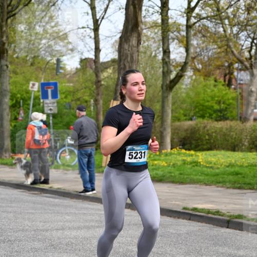 12.04.2026 - 45. Internationalen Wilhelmsburger Insellauf J. Mangold http://msf.ph/oto/9513209 12.04.2026 13:08:16 Ziel 3070, 4736, 4149, 4912, 4300, 3135, 3795, 5215, 4940, 4454, 4046, 4824, 5548, 5547, 4640, 5231, 5306, 3896, 4967, 2436, 2045, 3745, 2046, 4102, 5795, 4860, 5313, 5027, 5093, 5020, 4265, 3035, 5305, 4757, 4039, 4901, 5746, 2560 meine-sportfotos.de
