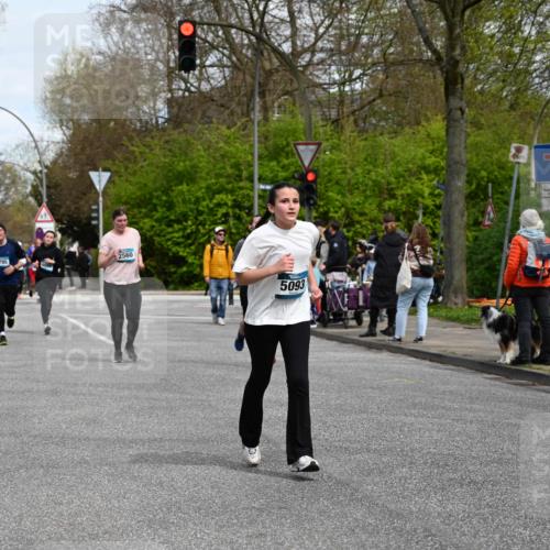 12.04.2026 - 45. Internationalen Wilhelmsburger Insellauf J. Mangold http://msf.ph/oto/9513245 12.04.2026 13:08:23 Ziel 5215, 4940, 4454, 4046, 4824, 5548, 5547, 4640, 5231, 5306, 3896, 4967, 2436, 2045, 3745, 2046, 4102, 5795, 5795, 4860, 5313, 5027, 5093, 5020, 4265, 3035, 5305, 4757, 4039, 4901, 5746, 2560, 5229, 2077, 2923, 4652, 2260 meine-sportfotos.de