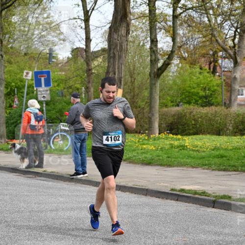 12.04.2026 - 45. Internationalen Wilhelmsburger Insellauf J. Mangold http://msf.ph/oto/9513274 12.04.2026 13:08:26 Ziel 5215, 4940, 4454, 4046, 4824, 5548, 5547, 4640, 5231, 5306, 3896, 4967, 2436, 2045, 3745, 2046, 4102, 5795, 4860, 5313, 5027, 5093, 5020, 4265, 3035, 5305, 4757, 4039, 4901, 5746, 2560, 5229, 2077, 2923, 4652, 2260, 3261, 5324, 3406, 3359, 2981, 5712, 3791 meine-sportfotos.de