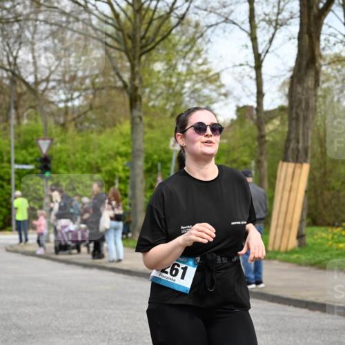 12.04.2026 - 45. Internationalen Wilhelmsburger Insellauf J. Mangold http://msf.ph/oto/9513364 12.04.2026 13:08:44 Ziel 2045, 3745, 2046, 4102, 5795, 4860, 5313, 5027, 5093, 5020, 4265, 3035, 5305, 4757, 4039, 4901, 5746, 2560, 5229, 2077, 2923, 4652, 2260, 3261, 5324, 3406, 3359, 2981, 5712, 3791, 4453, 4204, 4611, 2440, 2011, 2011, 5783, 4973, 4771, 5586, 5596, 4777 meine-sportfotos.de