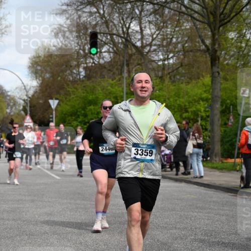 12.04.2026 - 45. Internationalen Wilhelmsburger Insellauf J. Mangold http://msf.ph/oto/9513413 12.04.2026 13:08:52 Ziel 5027, 5093, 5020, 4265, 3035, 5305, 4757, 4039, 4901, 5746, 2560, 5229, 2077, 2923, 4652, 2260, 3261, 5324, 3406, 3359, 2981, 5712, 3791, 4453, 4204, 4611, 2440, 2011, 5783, 4973, 4771, 5586, 5596, 5586, 5596, 4777, 5641, 5631, 4318, 4911, 4857, 3076, 5682, 5611 meine-sportfotos.de