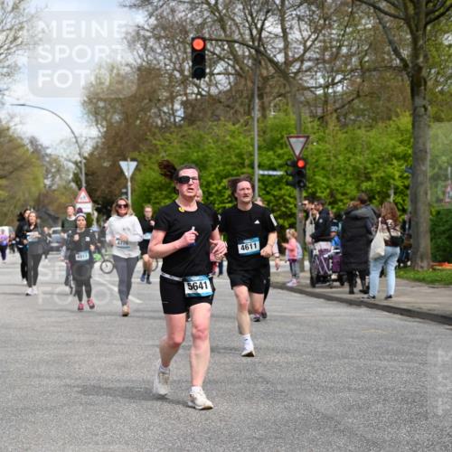 12.04.2026 - 45. Internationalen Wilhelmsburger Insellauf J. Mangold http://msf.ph/oto/9513434 12.04.2026 13:08:56 Ziel 4265, 3035, 5305, 4757, 4039, 4901, 5746, 2560, 5229, 2077, 2923, 4652, 2260, 3261, 5324, 3406, 3359, 2981, 5712, 3791, 4453, 4204, 4611, 2440, 2011, 2011, 5783, 4973, 4771, 5586, 5596, 4777, 5641, 5631, 4318, 4911, 4857, 3076, 5682, 5611, 5108, 4288, 5190, 3121 meine-sportfotos.de