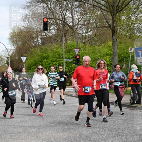12.04.2026 - 45. Internationalen Wilhelmsburger Insellauf J. Mangold http://msf.ph/oto/9513457 12.04.2026 13:08:59 Ziel 4039, 4901, 5746, 2560, 5229, 2077, 2923, 4652, 2260, 3261, 5324, 3406, 3359, 2981, 5712, 3791, 4453, 4204, 4611, 2440, 2011, 5783, 4973, 4771, 5586, 5596, 4777, 5641, 5631, 4318, 4911, 4318, 4911, 4857, 3076, 5682, 5611, 5108, 4288, 5190, 3121, 2337, 3056 meine-sportfotos.de