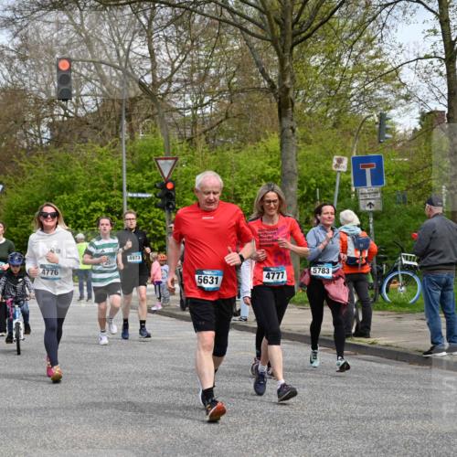 12.04.2026 - 45. Internationalen Wilhelmsburger Insellauf J. Mangold http://msf.ph/oto/9513460 12.04.2026 13:08:59 Ziel 4039, 4901, 5746, 2560, 5229, 2077, 2923, 4652, 2260, 3261, 5324, 3406, 3359, 2981, 5712, 3791, 4453, 4204, 4611, 2440, 2011, 5783, 4973, 4771, 5586, 5596, 4777, 5641, 5631, 4318, 4911, 4318, 4911, 4857, 3076, 5682, 5611, 5108, 4288, 5190, 3121, 2337, 3056 meine-sportfotos.de