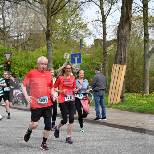 12.04.2026 - 45. Internationalen Wilhelmsburger Insellauf J. Mangold http://msf.ph/oto/9513466 12.04.2026 13:09:00 Ziel 4901, 5746, 2560, 5229, 2077, 2923, 4652, 2260, 3261, 5324, 3406, 3359, 2981, 5712, 3791, 4453, 4204, 4611, 2440, 2011, 5783, 5783, 4973, 4771, 5586, 5596, 4777, 5641, 5631, 4318, 4911, 4857, 4857, 3076, 5682, 5611, 5108, 4288, 5190, 3121, 2337, 3056, 2688, 4776, 2689 meine-sportfotos.de