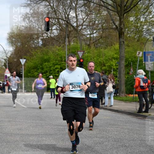 12.04.2026 - 45. Internationalen Wilhelmsburger Insellauf J. Mangold http://msf.ph/oto/9513507 12.04.2026 13:09:13 Ziel 3261, 5324, 3406, 3359, 2981, 5712, 3791, 4453, 4204, 4611, 2440, 2011, 5783, 4973, 4771, 5586, 5596, 4777, 5641, 5631, 4318, 4911, 4857, 3076, 5682, 5611, 5108, 4288, 5190, 3121, 2337, 3056, 2688, 4776, 2689, 5095, 5095, 3571, 5760, 3019, 3440, 5761, 4335, 3807, 4794 meine-sportfotos.de