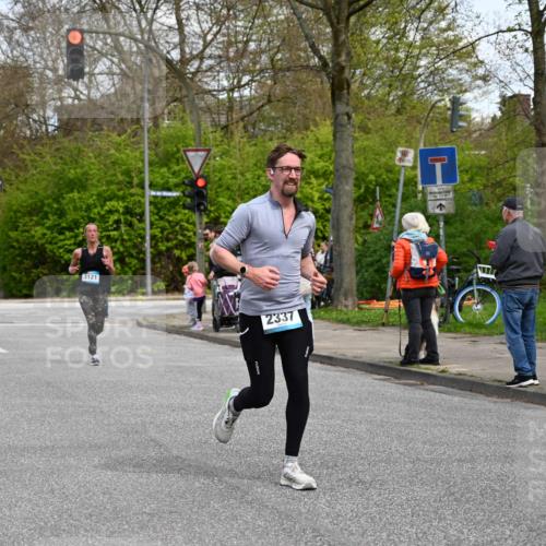 12.04.2026 - 45. Internationalen Wilhelmsburger Insellauf J. Mangold http://msf.ph/oto/9513549 12.04.2026 13:09:19 Ziel 4611, 2440, 2011, 5783, 4973, 4771, 5586, 5596, 4777, 5641, 5631, 4318, 4911, 4857, 3076, 5682, 5611, 5108, 4288, 5190, 3121, 4288, 5190, 3121, 2337, 3056, 2688, 4776, 2689, 5095, 3571, 5760, 3019, 3440, 5761, 4335, 3807, 4794, 2687, 5090, 5256, 4419, 5454, 5624, 5005 meine-sportfotos.de