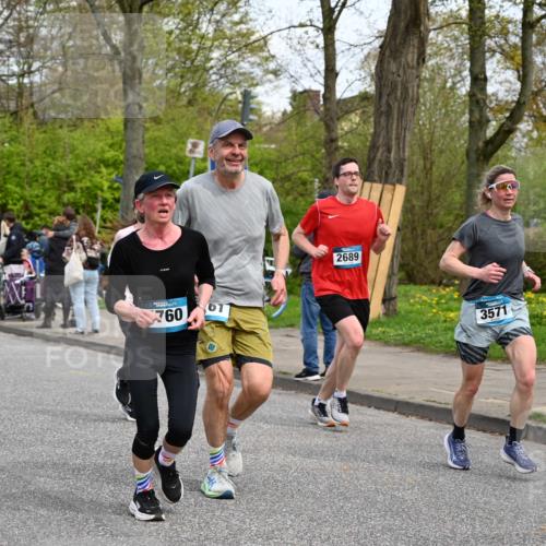 12.04.2026 - 45. Internationalen Wilhelmsburger Insellauf J. Mangold http://msf.ph/oto/9513624 12.04.2026 13:09:29 Ziel 5586, 5596, 4777, 5641, 5631, 4318, 4911, 4857, 3076, 5682, 5611, 5108, 4288, 5190, 3121, 2337, 3056, 2688, 4776, 2689, 5095, 3571, 5760, 3019, 3440, 5761, 5761, 4335, 3807, 4794, 2687, 5090, 5256, 4419, 5454, 4419, 5454, 5624, 5005, 3557, 3729, 3890, 5282, 2072, 5130, 3004, 2103, 5089, 2001, 4116 meine-sportfotos.de