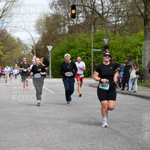 12.04.2026 - 45. Internationalen Wilhelmsburger Insellauf J. Mangold http://msf.ph/oto/9513676 12.04.2026 13:09:38 Ziel 3076, 5682, 5611, 5108, 4288, 5190, 3121, 2337, 3056, 2688, 4776, 2689, 5095, 3571, 5760, 3019, 3440, 5761, 4335, 3807, 4794, 2687, 5090, 5256, 4419, 5454, 5624, 5005, 3557, 3729, 3890, 5282, 2072, 5130, 3004, 2103, 5089, 2001, 4116, 2743, 3673, 4961, 3919, 3793, 3549, 5646, 5287, 4910 meine-sportfotos.de