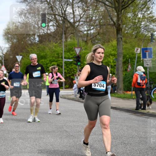 12.04.2026 - 45. Internationalen Wilhelmsburger Insellauf J. Mangold http://msf.ph/oto/9513935 12.04.2026 13:10:16 Ziel 2072, 5130, 3004, 2103, 5089, 2001, 4116, 2743, 3673, 4961, 3919, 3793, 3549, 5646, 5287, 4910, 4278, 4935, 2129, 2982, 2121, 2289, 4250, 5612, 3338, 5704, 5704, 4578, 4579, 4356, 3445, 3446, 4562, 3654, 3269, 4552, 3285, 3288, 5444, 5443, 5830, 5259, 3407, 3948, 3949, 4540, 2315, 5494, 5494, 4909, 5004, 4969, 5762, 4769, 4798, 4134, 4799, 5681, 2897, 3462, 5160 meine-sportfotos.de