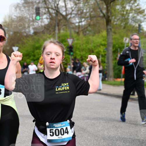 12.04.2026 - 45. Internationalen Wilhelmsburger Insellauf J. Mangold http://msf.ph/oto/9513975 12.04.2026 13:10:20 Ziel 2743, 3673, 4961, 3919, 3793, 3549, 5646, 5287, 4910, 4278, 4935, 2129, 2982, 2121, 2289, 4250, 5612, 3338, 5704, 4578, 4579, 4356, 3445, 3446, 4562, 3654, 3269, 4552, 3285, 3288, 3285, 3288, 5444, 5443, 5830, 5259, 3407, 3948, 3949, 4540, 2315, 5494, 4909, 5004, 4969, 5762, 4769, 4798, 4134, 4799, 5681, 2897, 3462, 5160, 5768, 3243, 4916, 5161, 3211, 5584 meine-sportfotos.de