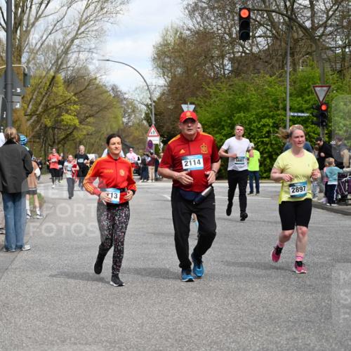 12.04.2026 - 45. Internationalen Wilhelmsburger Insellauf J. Mangold http://msf.ph/oto/9514073 12.04.2026 13:10:37 Ziel 5612, 3338, 5704, 4578, 4579, 4356, 3445, 3446, 4562, 3654, 3269, 4552, 3285, 3288, 5444, 5443, 5830, 5259, 3407, 3948, 3949, 4540, 2315, 5494, 4909, 5004, 4969, 5762, 4769, 4798, 4134, 4799, 5681, 5681, 2897, 3462, 5160, 5768, 3243, 4916, 5161, 3211, 5584, 4770, 5246, 2926, 2927, 5195, 4692, 5417, 5199, 2889, 2714, 4216, 4895, 3932, 2114, 2519, 2113 meine-sportfotos.de