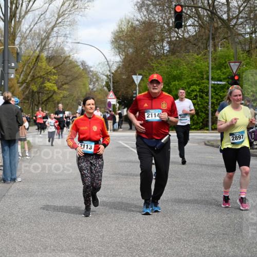 12.04.2026 - 45. Internationalen Wilhelmsburger Insellauf J. Mangold http://msf.ph/oto/9514078 12.04.2026 13:10:37 Ziel 5612, 3338, 5704, 4578, 4579, 4356, 3445, 3446, 4562, 3654, 3269, 4552, 3285, 3288, 5444, 5443, 5830, 5259, 3407, 3948, 3949, 4540, 2315, 5494, 4909, 5004, 4969, 5762, 4769, 4798, 4134, 4799, 5681, 5681, 2897, 3462, 5160, 5768, 3243, 4916, 5161, 3211, 5584, 4770, 5246, 2926, 2927, 5195, 4692, 5417, 5199, 2889, 2714, 4216, 4895, 3932, 2114, 2519, 2113 meine-sportfotos.de