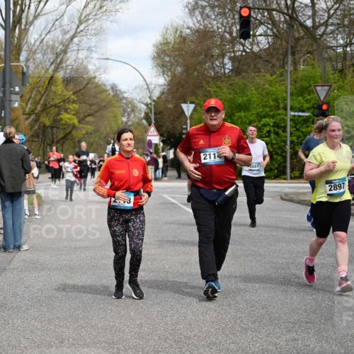12.04.2026 - 45. Internationalen Wilhelmsburger Insellauf J. Mangold http://msf.ph/oto/9514079 12.04.2026 13:10:38 Ziel 5612, 3338, 5704, 4578, 4579, 4356, 3445, 3446, 4562, 3654, 3269, 4552, 3285, 3288, 5444, 5443, 5830, 5259, 3407, 3948, 3949, 4540, 2315, 5494, 4909, 5004, 4969, 5762, 4769, 4798, 4134, 4799, 5681, 2897, 3462, 5160, 5768, 3243, 4916, 5161, 3211, 5584, 4770, 5246, 2926, 2927, 5195, 4692, 5417, 5195, 4692, 5417, 5199, 2889, 2714, 4216, 4895, 3932, 2114, 2519, 2113, 2076, 4106 meine-sportfotos.de