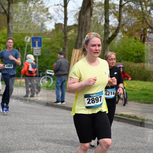 12.04.2026 - 45. Internationalen Wilhelmsburger Insellauf J. Mangold http://msf.ph/oto/9514094 12.04.2026 13:10:39 Ziel 5612, 3338, 5704, 4578, 4579, 4356, 3445, 3446, 4562, 3654, 3269, 4552, 3285, 3288, 5444, 5443, 5830, 5259, 3407, 3948, 3949, 4540, 2315, 5494, 4909, 5004, 4969, 5762, 4769, 4798, 4134, 4799, 5681, 2897, 3462, 2897, 3462, 5160, 5768, 3243, 4916, 5161, 3211, 5584, 4770, 5246, 2926, 2927, 5195, 4692, 5417, 5199, 2889, 5199, 2889, 2714, 4216, 4895, 3932, 2114, 2519, 2113, 2076, 4106, 3247 meine-sportfotos.de