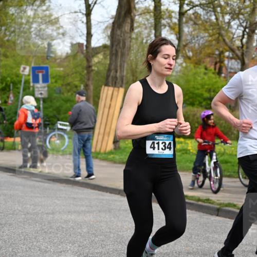 12.04.2026 - 45. Internationalen Wilhelmsburger Insellauf J. Mangold http://msf.ph/oto/9514104 12.04.2026 13:10:42 Ziel 4578, 4579, 4356, 3445, 3446, 4562, 3654, 3269, 4552, 3285, 3288, 5444, 5443, 5830, 5259, 3407, 3948, 3949, 4540, 2315, 5494, 4909, 5004, 4969, 5762, 4769, 4798, 4134, 4799, 5681, 2897, 3462, 5160, 5768, 3243, 4916, 3243, 4916, 5161, 3211, 5584, 4770, 5246, 2926, 2927, 5195, 4692, 5417, 5199, 2889, 2714, 4216, 4895, 3932, 2114, 2519, 2113, 2076, 4106, 3247, 5180, 3101 meine-sportfotos.de