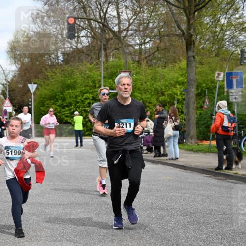 12.04.2026 - 45. Internationalen Wilhelmsburger Insellauf J. Mangold http://msf.ph/oto/9514131 12.04.2026 13:10:46 Ziel 5444, 5443, 5830, 5259, 3407, 3948, 3949, 4540, 2315, 5494, 4909, 5004, 4969, 5762, 4769, 4798, 4134, 4799, 5681, 2897, 3462, 5160, 5768, 3243, 4916, 5161, 3211, 5584, 4770, 5246, 5246, 2926, 2927, 5195, 4692, 5417, 5199, 2889, 2714, 4216, 4895, 3932, 2114, 2519, 2113, 2113, 2076, 4106, 3247, 5180, 3101, 3734, 4796 meine-sportfotos.de