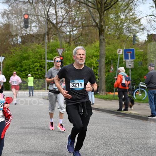 12.04.2026 - 45. Internationalen Wilhelmsburger Insellauf J. Mangold http://msf.ph/oto/9514135 12.04.2026 13:10:46 Ziel 5444, 5443, 5830, 5259, 3407, 3948, 3949, 4540, 2315, 5494, 4909, 5004, 4969, 5762, 4769, 4798, 4134, 4799, 5681, 2897, 3462, 5160, 5768, 3243, 4916, 5161, 3211, 5584, 4770, 5246, 5246, 2926, 2927, 5195, 4692, 5417, 5199, 2889, 2714, 4216, 4895, 3932, 2114, 2519, 2113, 2113, 2076, 4106, 3247, 5180, 3101, 3734, 4796 meine-sportfotos.de