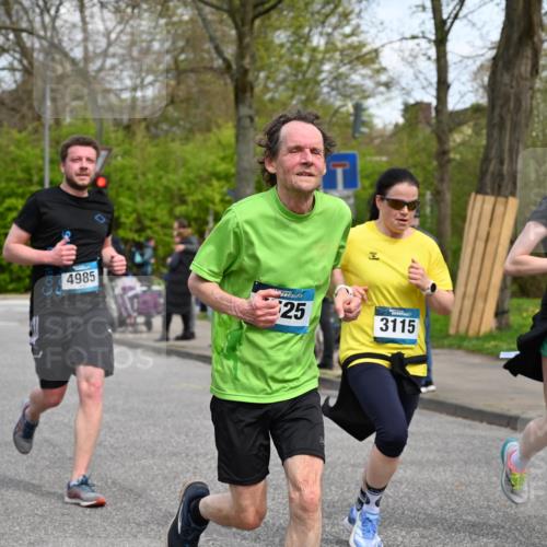 12.04.2026 - 45. Internationalen Wilhelmsburger Insellauf J. Mangold http://msf.ph/oto/9514266 12.04.2026 13:11:23 Ziel 2113, 2076, 4106, 3247, 5180, 3101, 3734, 4796, 2461, 4810, 3994, 4558, 3573, 4427, 2844, 3115, 4726, 4051, 2827, 2825, 4985, 4193, 3643, 5525, 5403, 2084, 5772, 3733, 4730, 3969, 3055, 4664, 2396, 3079, 2396, 3079, 3138, 5402, 2136, 4683, 5640, 4480, 4987, 2445, 4930, 2024 meine-sportfotos.de