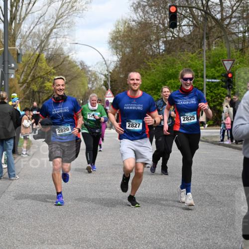 12.04.2026 - 45. Internationalen Wilhelmsburger Insellauf J. Mangold http://msf.ph/oto/9514297 12.04.2026 13:11:27 Ziel 2076, 4106, 3247, 5180, 3101, 3734, 4796, 2461, 4810, 3994, 4558, 3573, 4427, 2844, 3115, 4726, 4051, 2827, 2825, 4985, 4193, 3643, 5525, 5403, 2084, 5772, 3733, 3733, 4730, 3969, 3055, 4664, 2396, 3079, 3138, 5402, 2136, 2136, 4683, 5640, 4480, 4987, 2445, 4930, 2024, 4328, 4276, 5031 meine-sportfotos.de