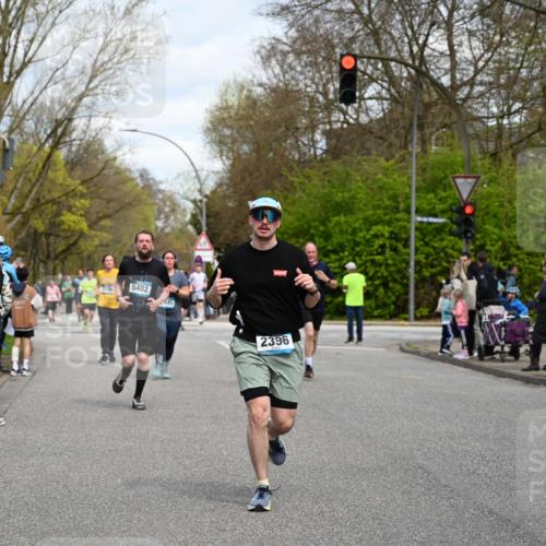 12.04.2026 - 45. Internationalen Wilhelmsburger Insellauf J. Mangold http://msf.ph/oto/9514353 12.04.2026 13:11:34 Ziel 4796, 2461, 4810, 3994, 4558, 3573, 4427, 2844, 3115, 4726, 4051, 2827, 2825, 4985, 4193, 3643, 5525, 5403, 2084, 5772, 3733, 4730, 3969, 3055, 4664, 2396, 3079, 3138, 5402, 2136, 4683, 5640, 4480, 4987, 2445, 4930, 4930, 2024, 4328, 4276, 5031, 4532, 2742, 5437 meine-sportfotos.de