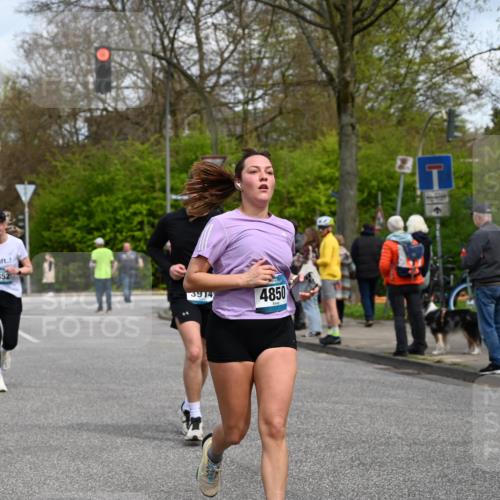 12.04.2026 - 45. Internationalen Wilhelmsburger Insellauf J. Mangold http://msf.ph/oto/9514562 12.04.2026 13:12:10 Ziel 4987, 2445, 4930, 2024, 4328, 4276, 5031, 4532, 2742, 5437, 4847, 4846, 4850, 4550, 3914, 2545, 3352, 3348, 5750, 5855, 2280, 3441, 5674, 4841, 2275, 4671, 4627, 4628, 3638 meine-sportfotos.de