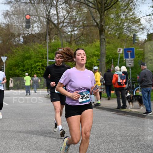 12.04.2026 - 45. Internationalen Wilhelmsburger Insellauf J. Mangold http://msf.ph/oto/9514563 12.04.2026 13:12:10 Ziel 4987, 2445, 4930, 2024, 4328, 4276, 5031, 4532, 2742, 5437, 4847, 4846, 4850, 4550, 3914, 2545, 3352, 3348, 5750, 5855, 2280, 3441, 5674, 4841, 2275, 4671, 4627, 4628, 3638 meine-sportfotos.de