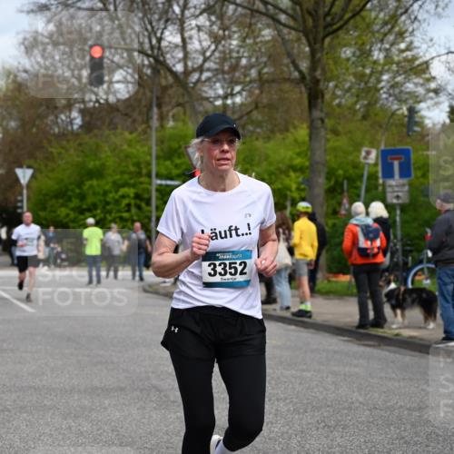 12.04.2026 - 45. Internationalen Wilhelmsburger Insellauf J. Mangold http://msf.ph/oto/9514585 12.04.2026 13:12:13 Ziel 4328, 4276, 5031, 4532, 2742, 5437, 4847, 4846, 4850, 4550, 3914, 2545, 3352, 3348, 3348, 5750, 5855, 2280, 3441, 5674, 4841, 3441, 5674, 4841, 2275, 4671, 4627, 4628, 3638, 4385 meine-sportfotos.de