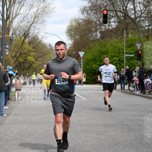 12.04.2026 - 45. Internationalen Wilhelmsburger Insellauf J. Mangold http://msf.ph/oto/9514595 12.04.2026 13:12:16 Ziel 4276, 5031, 4532, 2742, 5437, 4847, 4846, 4850, 4550, 3914, 2545, 3352, 3348, 5750, 5855, 2280, 3441, 5674, 4841, 2275, 4671, 4627, 4628, 3638, 4385, 2274, 4919, 4720, 4721 meine-sportfotos.de