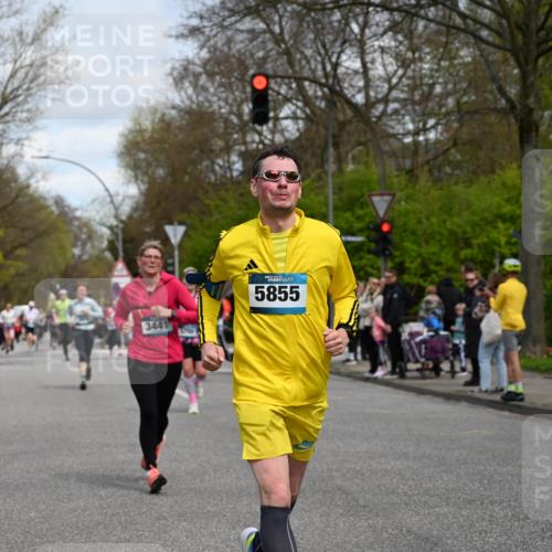 12.04.2026 - 45. Internationalen Wilhelmsburger Insellauf J. Mangold http://msf.ph/oto/9514629 12.04.2026 13:12:21 Ziel 5437, 4847, 4846, 4850, 4550, 3914, 2545, 3352, 3348, 5750, 5855, 2280, 5855, 2280, 3441, 5674, 4841, 2275, 4671, 4627, 4628, 3638, 4385, 2274, 4919, 4720, 4721, 2998, 4693 meine-sportfotos.de