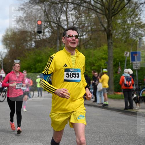 12.04.2026 - 45. Internationalen Wilhelmsburger Insellauf J. Mangold http://msf.ph/oto/9514633 12.04.2026 13:12:21 Ziel 5437, 4847, 4846, 4850, 4550, 3914, 2545, 3352, 3348, 5750, 5855, 2280, 5855, 2280, 3441, 5674, 4841, 2275, 4671, 4627, 4628, 3638, 4385, 2274, 4919, 4720, 4721, 2998, 4693 meine-sportfotos.de