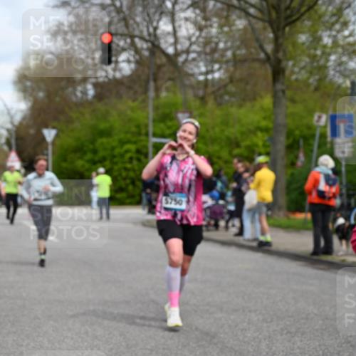 12.04.2026 - 45. Internationalen Wilhelmsburger Insellauf J. Mangold http://msf.ph/oto/9514654 12.04.2026 13:12:24 Ziel 4847, 4846, 4850, 4550, 3914, 2545, 3352, 3348, 5750, 5855, 2280, 3441, 5674, 4841, 2275, 4671, 4627, 4628, 3638, 4385, 4385, 2274, 4919, 4720, 4721, 2998, 4693, 3519, 4970, 3686 meine-sportfotos.de