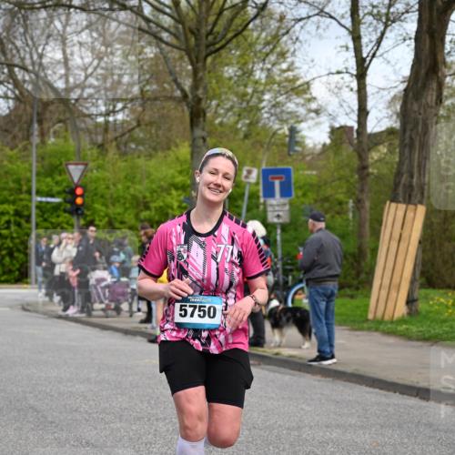 12.04.2026 - 45. Internationalen Wilhelmsburger Insellauf J. Mangold http://msf.ph/oto/9514665 12.04.2026 13:12:25 Ziel 4847, 4846, 4850, 4550, 3914, 2545, 3352, 3348, 5750, 5855, 2280, 3441, 5674, 4841, 3441, 5674, 4841, 2275, 4671, 4627, 4628, 3638, 4385, 2274, 4919, 4720, 4721, 2998, 4693, 3519, 4970, 3686, 4643 meine-sportfotos.de