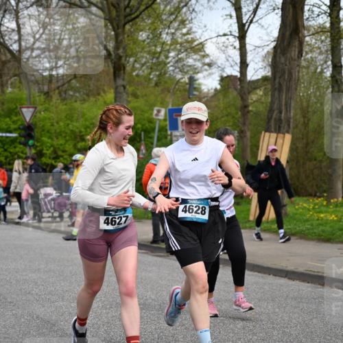 12.04.2026 - 45. Internationalen Wilhelmsburger Insellauf J. Mangold http://msf.ph/oto/9514724 12.04.2026 13:12:35 Ziel 2545, 3352, 3348, 5750, 5855, 2280, 3441, 5674, 4841, 2275, 4671, 4627, 4628, 3638, 4385, 2274, 4919, 4720, 4721, 2998, 4693, 3519, 4970, 3686, 4643, 2877, 5265, 5266, 4648, 2026, 5457, 4320, 4249, 3033, 2470, 4364, 3942, 5221, 3540, 3933 meine-sportfotos.de