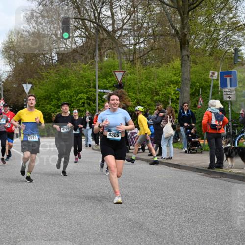 12.04.2026 - 45. Internationalen Wilhelmsburger Insellauf J. Mangold http://msf.ph/oto/9514735 12.04.2026 13:12:37 Ziel 3348, 5750, 5855, 2280, 3441, 5674, 4841, 2275, 4671, 4627, 4628, 3638, 4385, 2274, 4919, 4720, 4721, 2998, 4693, 3519, 4970, 3686, 4643, 4643, 2877, 5265, 5266, 4648, 2026, 5457, 4320, 4249, 3033, 2470, 4364, 3942, 5221, 3540, 3933, 3935, 3805 meine-sportfotos.de