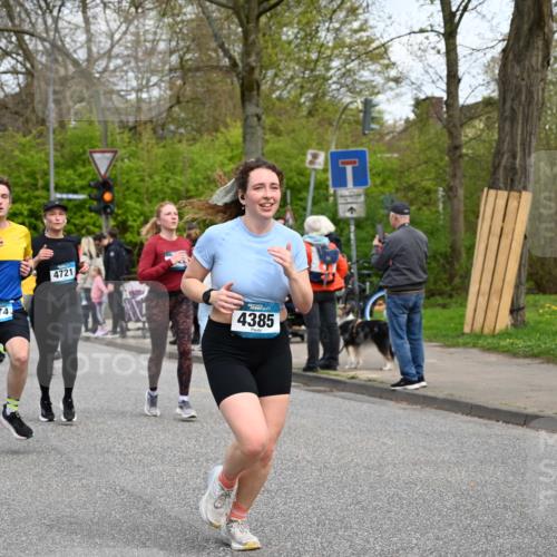 12.04.2026 - 45. Internationalen Wilhelmsburger Insellauf J. Mangold http://msf.ph/oto/9514749 12.04.2026 13:12:38 Ziel 3348, 5750, 5855, 2280, 3441, 5674, 4841, 2275, 4671, 4627, 4628, 3638, 4385, 2274, 4919, 2274, 4919, 4720, 4721, 2998, 4693, 3519, 4970, 3686, 4643, 2877, 2877, 5265, 5266, 4648, 2026, 5457, 4320, 4249, 3033, 2470, 4364, 3942, 5221, 3540, 3933, 3935, 3805, 5158, 5157 meine-sportfotos.de