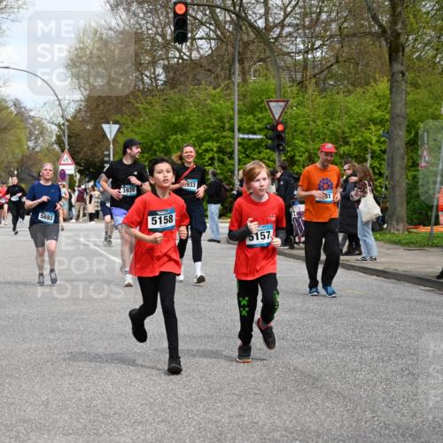 12.04.2026 - 45. Internationalen Wilhelmsburger Insellauf J. Mangold http://msf.ph/oto/9514850 12.04.2026 13:12:53 Ziel 2275, 4671, 4627, 4628, 3638, 4385, 2274, 4919, 4720, 4721, 2998, 4693, 3519, 4970, 3686, 4643, 2877, 5265, 5266, 4648, 5265, 5266, 4648, 2026, 5457, 4320, 4249, 3033, 2470, 4364, 3942, 5221, 3540, 3933, 3935, 3805, 5158, 5157, 2462, 4533, 5693, 5637, 2080, 5819, 2064, 4923, 4281 meine-sportfotos.de