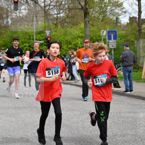 12.04.2026 - 45. Internationalen Wilhelmsburger Insellauf J. Mangold http://msf.ph/oto/9514864 12.04.2026 13:12:54 Ziel 2275, 4671, 4627, 4628, 3638, 4385, 2274, 4919, 4720, 4721, 2998, 4693, 3519, 4970, 3686, 4643, 2877, 5265, 5266, 4648, 2026, 5457, 2026, 5457, 4320, 4249, 3033, 2470, 4364, 3942, 5221, 3540, 3933, 3935, 3805, 5158, 5157, 2462, 4533, 5693, 5637, 2080, 5819, 2064, 4923, 4281, 3984 meine-sportfotos.de