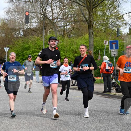 12.04.2026 - 45. Internationalen Wilhelmsburger Insellauf J. Mangold http://msf.ph/oto/9514875 12.04.2026 13:12:56 Ziel 4627, 4628, 3638, 4385, 2274, 4919, 4720, 4721, 2998, 4693, 3519, 4970, 3686, 4643, 2877, 5265, 5266, 4648, 2026, 5457, 4320, 4249, 3033, 2470, 4364, 4364, 3942, 5221, 3540, 3933, 3935, 3805, 5158, 5157, 2462, 4533, 5693, 5637, 2080, 5819, 2064, 4923, 4281, 3984, 3810 meine-sportfotos.de