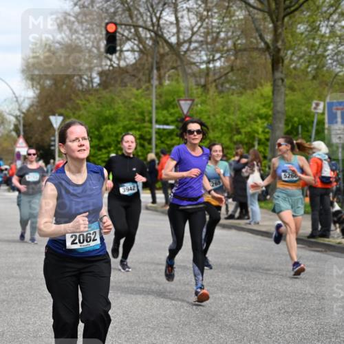 12.04.2026 - 45. Internationalen Wilhelmsburger Insellauf J. Mangold http://msf.ph/oto/9514905 12.04.2026 13:13:00 Ziel 4385, 2274, 4919, 4720, 4721, 2998, 4693, 3519, 4970, 3686, 4643, 2877, 5265, 5266, 4648, 2026, 5457, 4320, 4249, 3033, 2470, 4364, 3942, 5221, 3540, 3933, 3935, 3935, 3805, 5158, 5157, 2462, 4533, 5693, 5637, 2080, 5819, 2064, 4923, 4281, 3984, 3810, 3268, 2062 meine-sportfotos.de