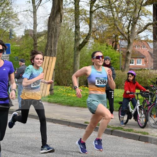 12.04.2026 - 45. Internationalen Wilhelmsburger Insellauf J. Mangold http://msf.ph/oto/9514912 12.04.2026 13:13:02 Ziel 2274, 4919, 4720, 4721, 2998, 4693, 3519, 4970, 3686, 4643, 2877, 5265, 5266, 4648, 2026, 5457, 4320, 4249, 3033, 2470, 4364, 3942, 5221, 3540, 3933, 3935, 3805, 5158, 5157, 5158, 5157, 2462, 4533, 5693, 5637, 2080, 5819, 2064, 4923, 4281, 3984, 3810, 3268, 2062, 4783 meine-sportfotos.de