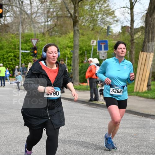 12.04.2026 - 45. Internationalen Wilhelmsburger Insellauf J. Mangold http://msf.ph/oto/9515045 12.04.2026 13:13:22 Ziel 3942, 5221, 3540, 3933, 3935, 3805, 5158, 5157, 2462, 4533, 5693, 5637, 2080, 5819, 2064, 4923, 4281, 3984, 3810, 3268, 3268, 2062, 4783, 4178, 5340, 5340, 2999, 5498, 4465, 5350 meine-sportfotos.de