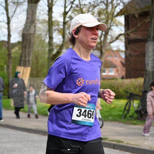12.04.2026 - 45. Internationalen Wilhelmsburger Insellauf J. Mangold http://msf.ph/oto/9515147 12.04.2026 13:14:22 Ziel 5418, 5481, 4228, 4573, 3360, 3443, 3469, 2107, 4421, 5242, 3425, 5142, 4852, 4852, 2430, 5813, 4747, 3773, 5602, 4960, 4418, 5156, 4111, 3306, 3328, 2772, 5348, 4837, 4838, 4669 meine-sportfotos.de