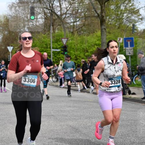 12.04.2026 - 45. Internationalen Wilhelmsburger Insellauf J. Mangold http://msf.ph/oto/9515285 12.04.2026 13:14:42 Ziel 3469, 2107, 4421, 5242, 3425, 5142, 4852, 2430, 5813, 4747, 3773, 5602, 4960, 4418, 5156, 4111, 3306, 3328, 2772, 5348, 4837, 4838, 4669, 2110, 4695, 2815, 2785, 2043, 2118, 2043, 2118, 5755, 5029, 4662, 4663, 4559, 3308, 3881 meine-sportfotos.de