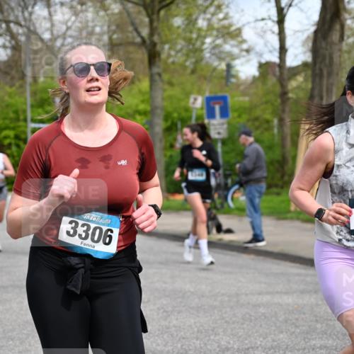 12.04.2026 - 45. Internationalen Wilhelmsburger Insellauf J. Mangold http://msf.ph/oto/9515293 12.04.2026 13:14:42 Ziel 3469, 2107, 4421, 5242, 3425, 5142, 4852, 2430, 5813, 4747, 3773, 5602, 4960, 4418, 5156, 4111, 3306, 3328, 2772, 5348, 4837, 4838, 4669, 2110, 4695, 2815, 2785, 2043, 2118, 2043, 2118, 5755, 5029, 4662, 4663, 4559, 3308, 3881 meine-sportfotos.de