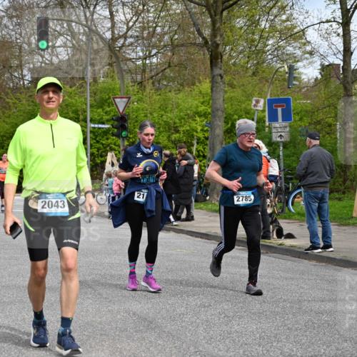 12.04.2026 - 45. Internationalen Wilhelmsburger Insellauf J. Mangold http://msf.ph/oto/9515305 12.04.2026 13:14:46 Ziel 5142, 4852, 2430, 5813, 4747, 3773, 5602, 4960, 4418, 5156, 4111, 3306, 3328, 2772, 5348, 4837, 4838, 4669, 2110, 4695, 2815, 2785, 2043, 2118, 5755, 5029, 4662, 4663, 4559, 3308, 3881, 3882, 3767, 3765 meine-sportfotos.de