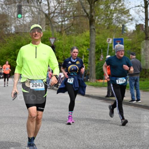 12.04.2026 - 45. Internationalen Wilhelmsburger Insellauf J. Mangold http://msf.ph/oto/9515309 12.04.2026 13:14:46 Ziel 5142, 4852, 2430, 5813, 4747, 3773, 5602, 4960, 4418, 5156, 4111, 3306, 3328, 2772, 5348, 4837, 4838, 4669, 2110, 4695, 2815, 2785, 2043, 2118, 5755, 5029, 4662, 4663, 4559, 3308, 3881, 3882, 3767, 3765 meine-sportfotos.de