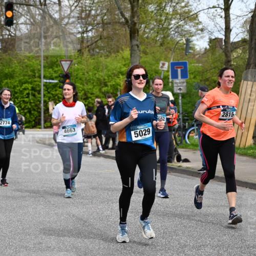 12.04.2026 - 45. Internationalen Wilhelmsburger Insellauf J. Mangold http://msf.ph/oto/9515353 12.04.2026 13:14:53 Ziel 3773, 5602, 4960, 4418, 5156, 4111, 3306, 3328, 2772, 5348, 4837, 4838, 4669, 2110, 4695, 2815, 2785, 2785, 2043, 2118, 5755, 5029, 4662, 4663, 4559, 3308, 3881, 3882, 3767, 3765, 4366, 4227, 3232, 2774, 5725 meine-sportfotos.de