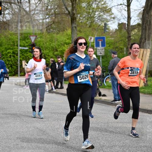 12.04.2026 - 45. Internationalen Wilhelmsburger Insellauf J. Mangold http://msf.ph/oto/9515354 12.04.2026 13:14:53 Ziel 3773, 5602, 4960, 4418, 5156, 4111, 3306, 3328, 2772, 5348, 4837, 4838, 4669, 2110, 4695, 2815, 2785, 2785, 2043, 2118, 5755, 5029, 4662, 4663, 4559, 3308, 3881, 3882, 3767, 3765, 4366, 4227, 3232, 2774, 5725 meine-sportfotos.de